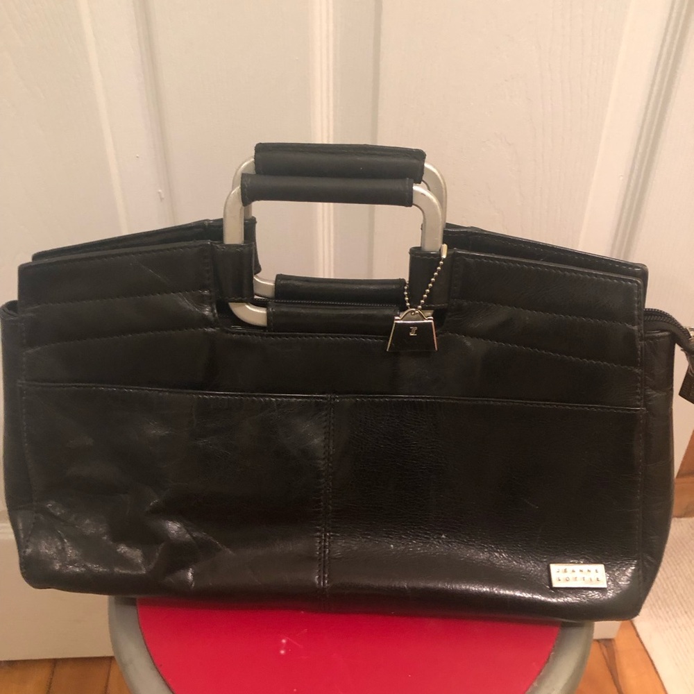 VINTAGE 1980s JEANNE LOTTIE Women’s Black Leather hand purse with Silver Accents